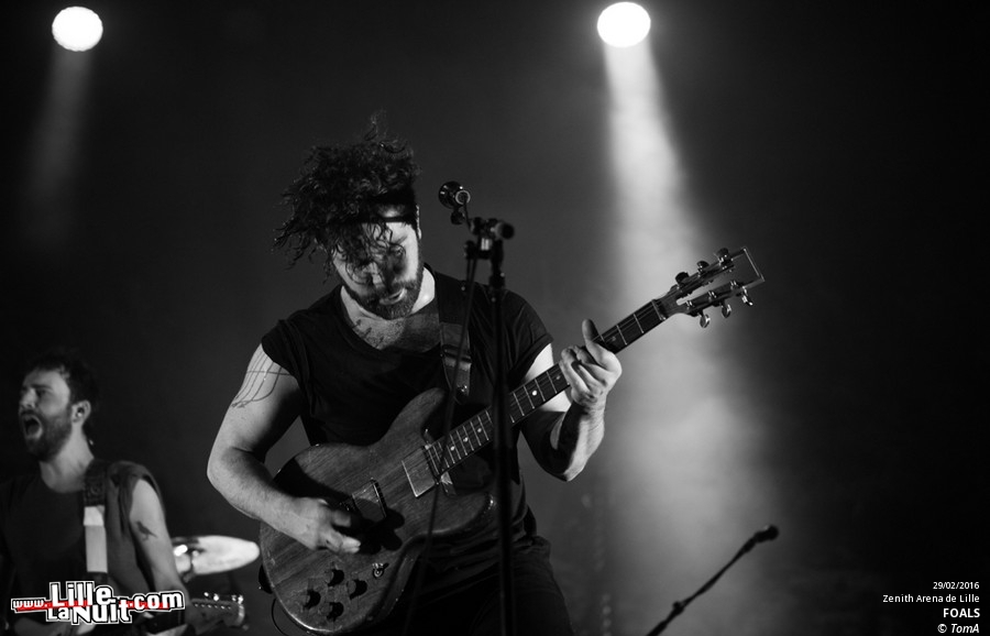 Foals + Her au Zénith de Lille en live - photo n°24