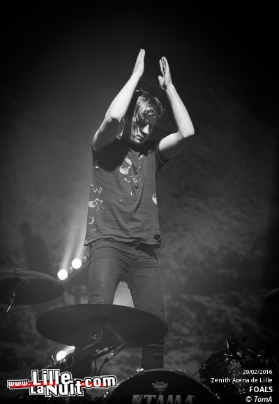 Foals + Her au Zénith de Lille en live - photo n°15