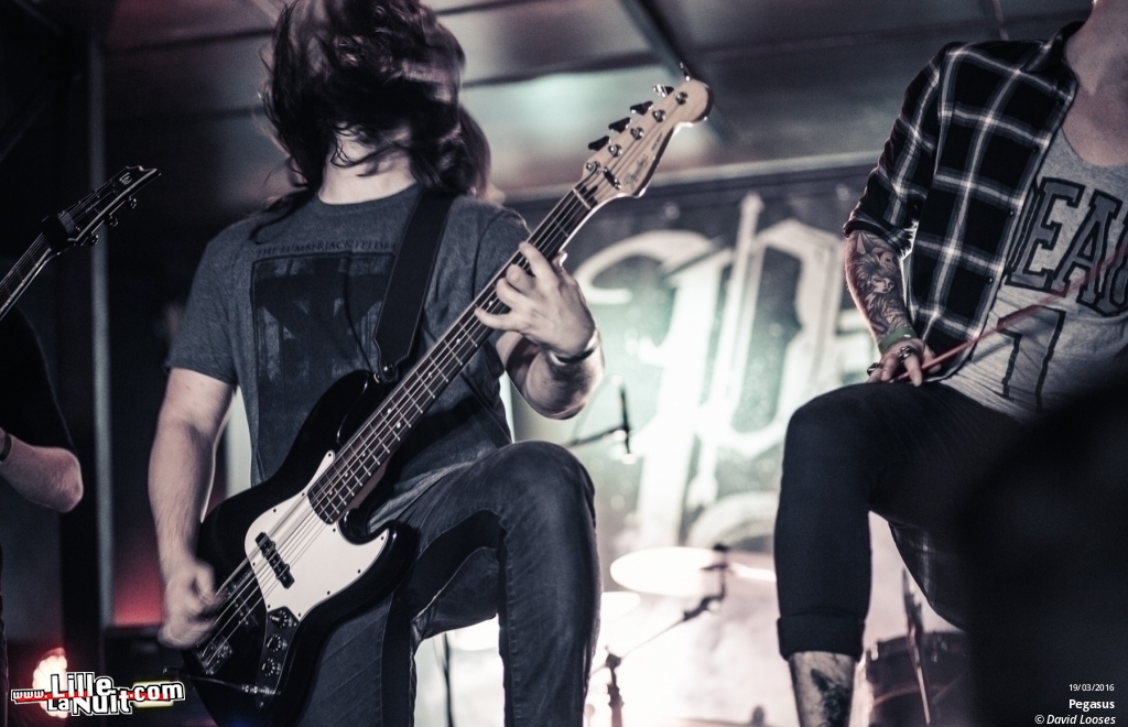 Hypno5e + Pegasus + Charbon à la Péniche Spits de Douai en live - photo n°1