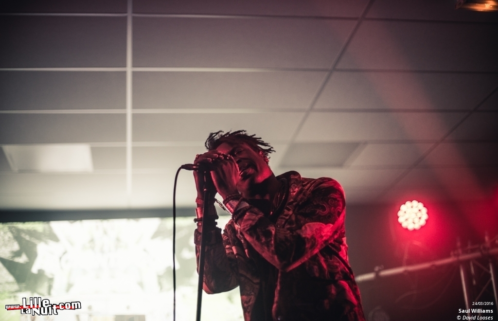 Saul Williams + Senbeï à la salle Clovis Defrennes de Sailly-Lez-Lannoy en live - photo n°1