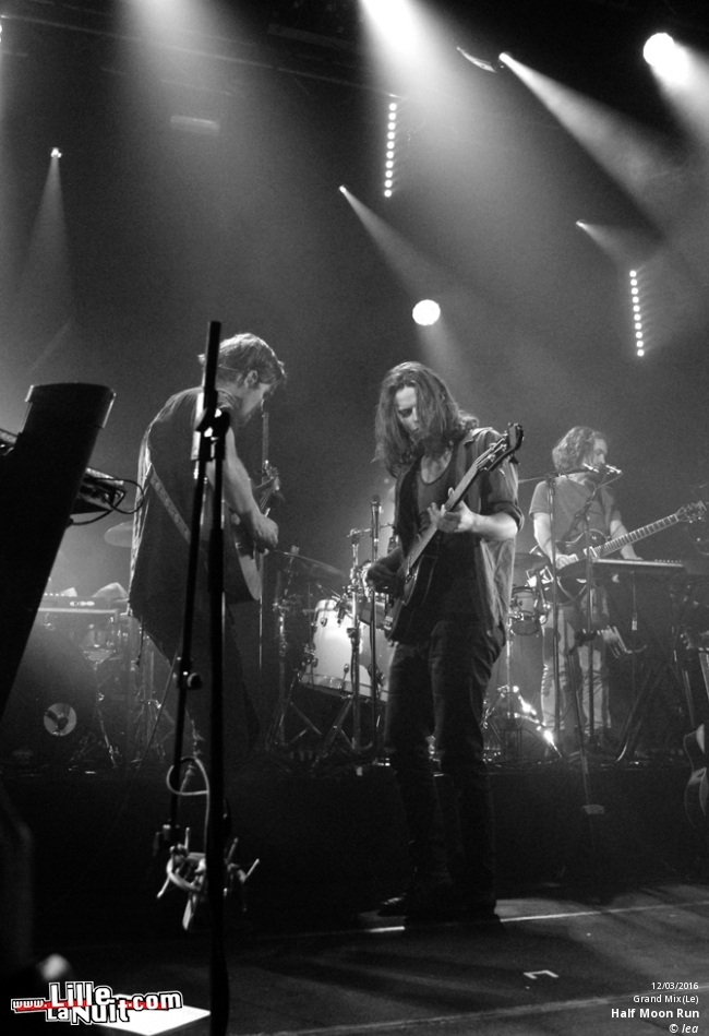 Half Moon Run + Aidan Knight au Grand Mix en live - photo n°1