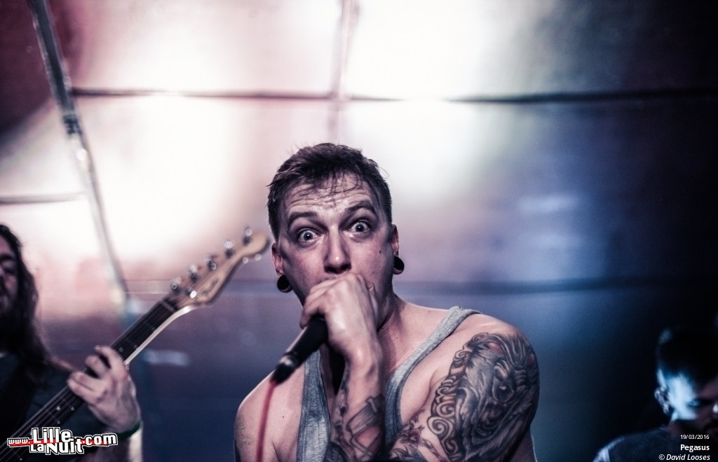 Hypno5e + Pegasus + Charbon à la Péniche Spits de Douai en live - photo n°4