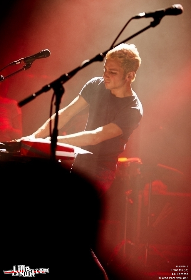 La Femme + Grand Blanc au Grand Mix en live - photo n°12