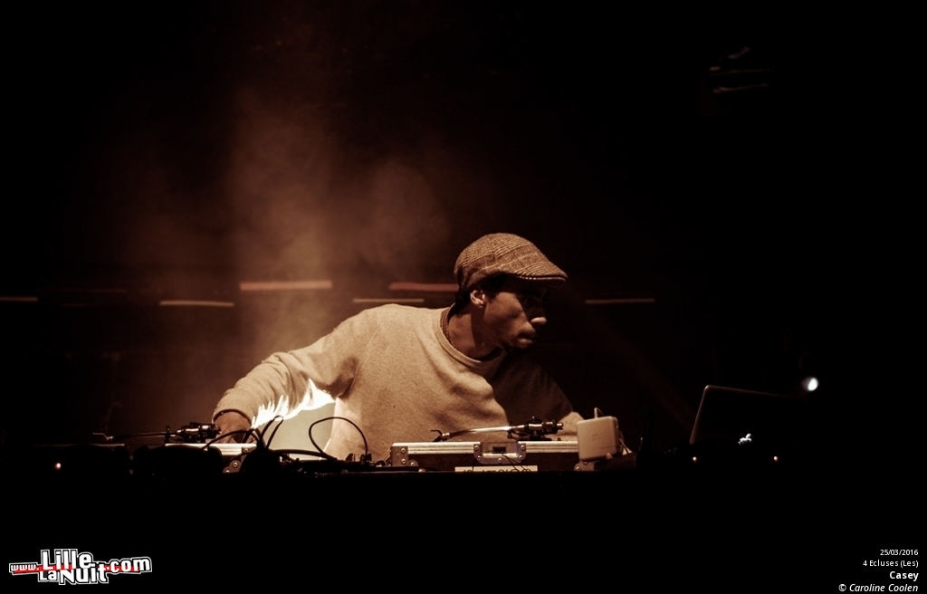 Casey + Warm Up DJ Advance aux 4Ecluses en live - photo n°1