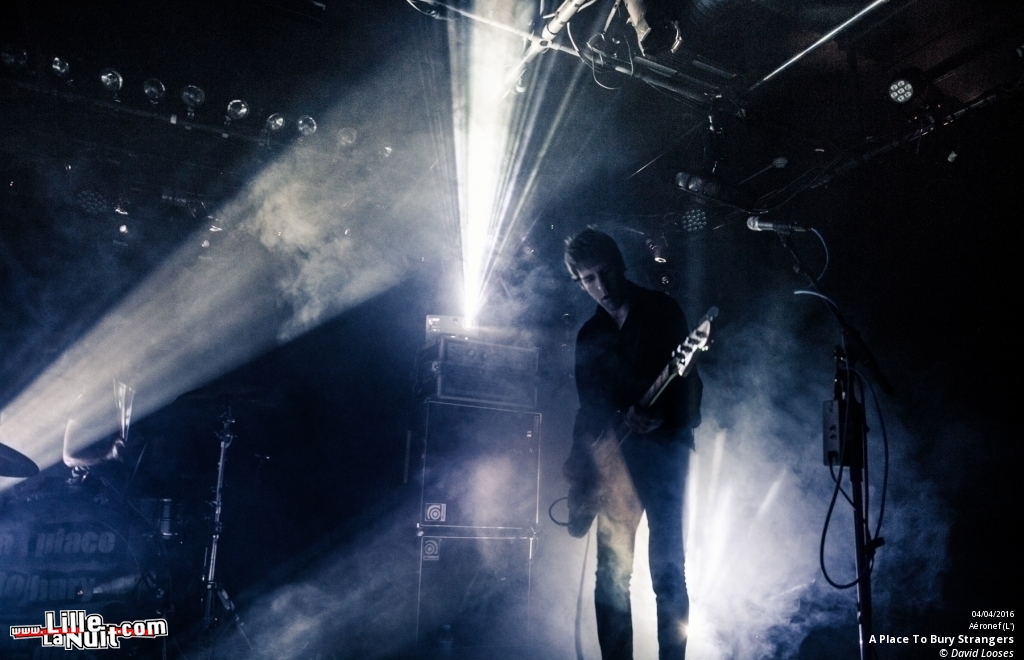 A Place To Bury Strangers + Rape Blossoms à l’Aéronef en live - photo n°12