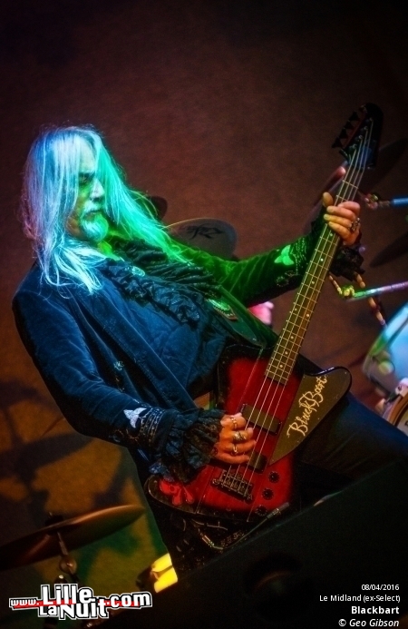 Wizzö + Blackbart + Bloody Hours au Midland Lille en live - photo n°1