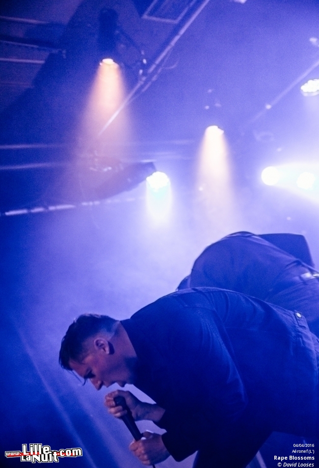 A Place To Bury Strangers + Rape Blossoms à l’Aéronef en live - photo n°10