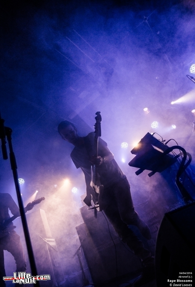 A Place To Bury Strangers + Rape Blossoms à l’Aéronef en live - photo n°5