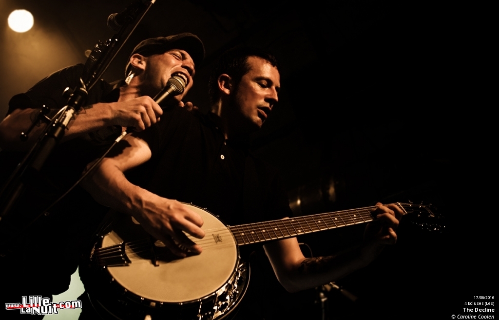 Anti-Flag + The Decline aux 4Ecluses en live - photo n°1