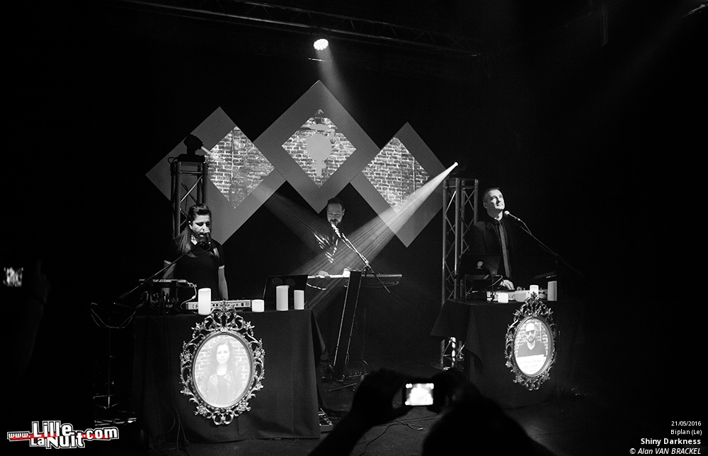 iSynth IV au Biplan : Waiting For Words + Suffocating Minds + Shiny Darkness etc. en live - photo n°8