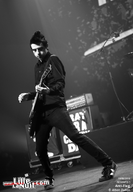 ANTIFest : Anti-Flag + Carving + Boysetsfire + Wolf Down à l’Aéronef en live - photo n°8