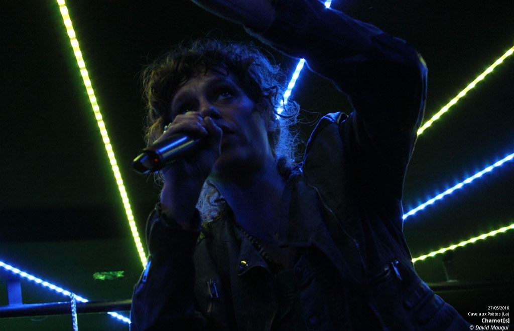 Françoiz Breut + Chamot[s] à la Cave aux Poètes en live - photo n°17