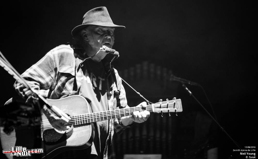 Neil Young + Charles Pasi au Zenith de Lille en live - photo n°9