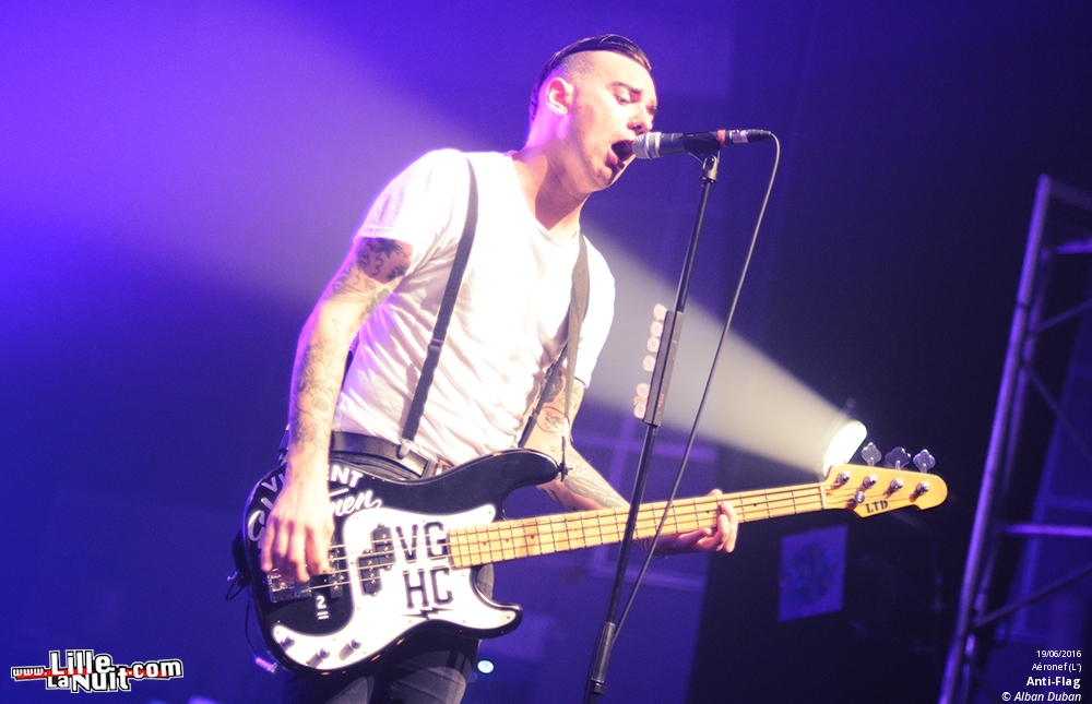 ANTIFest : Anti-Flag + Carving + Boysetsfire + Wolf Down à l’Aéronef en live - photo n°5