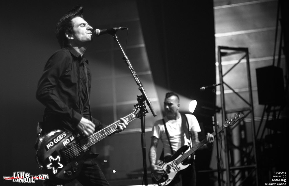 ANTIFest : Anti-Flag + Carving + Boysetsfire + Wolf Down à l’Aéronef en live - photo n°2