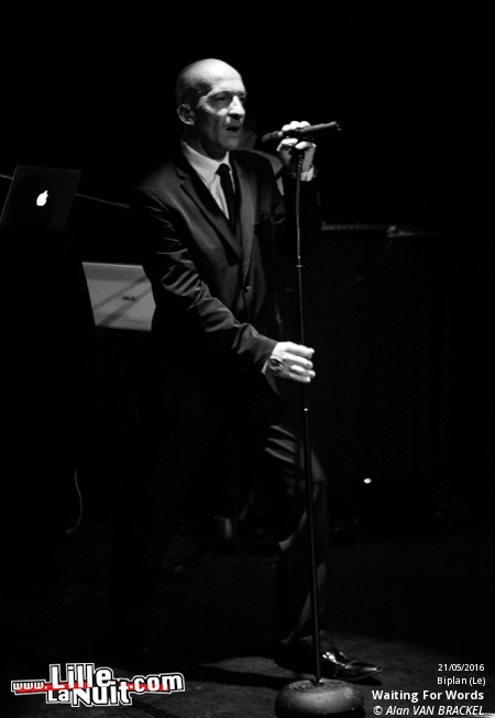 iSynth IV au Biplan : Waiting For Words + Suffocating Minds + Shiny Darkness etc. en live - photo n°4