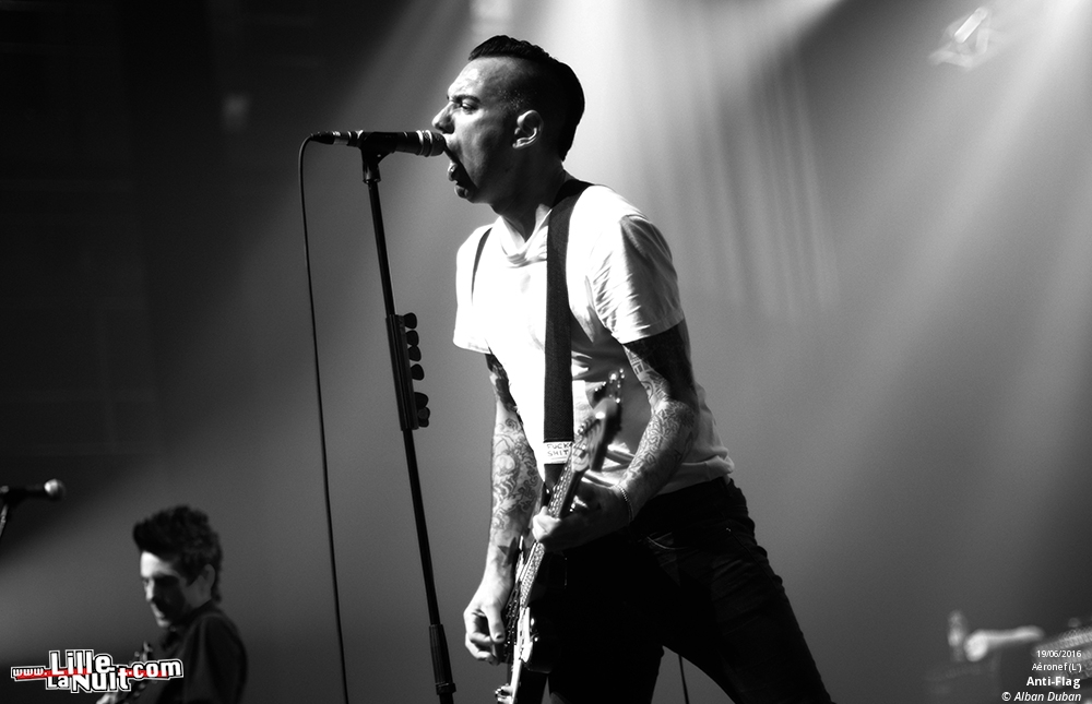 ANTIFest : Anti-Flag + Carving + Boysetsfire + Wolf Down à l’Aéronef en live - photo n°10