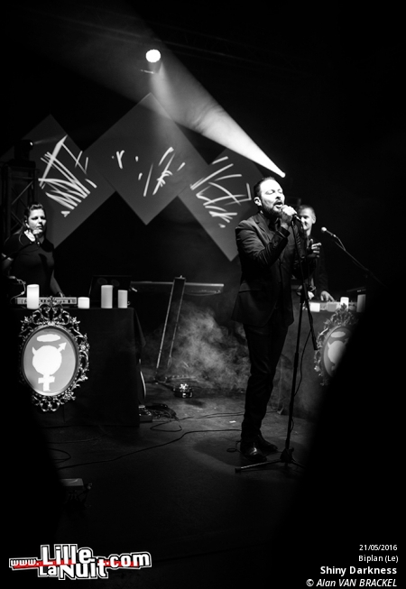 iSynth IV au Biplan : Waiting For Words + Suffocating Minds + Shiny Darkness etc. en live - photo n°11