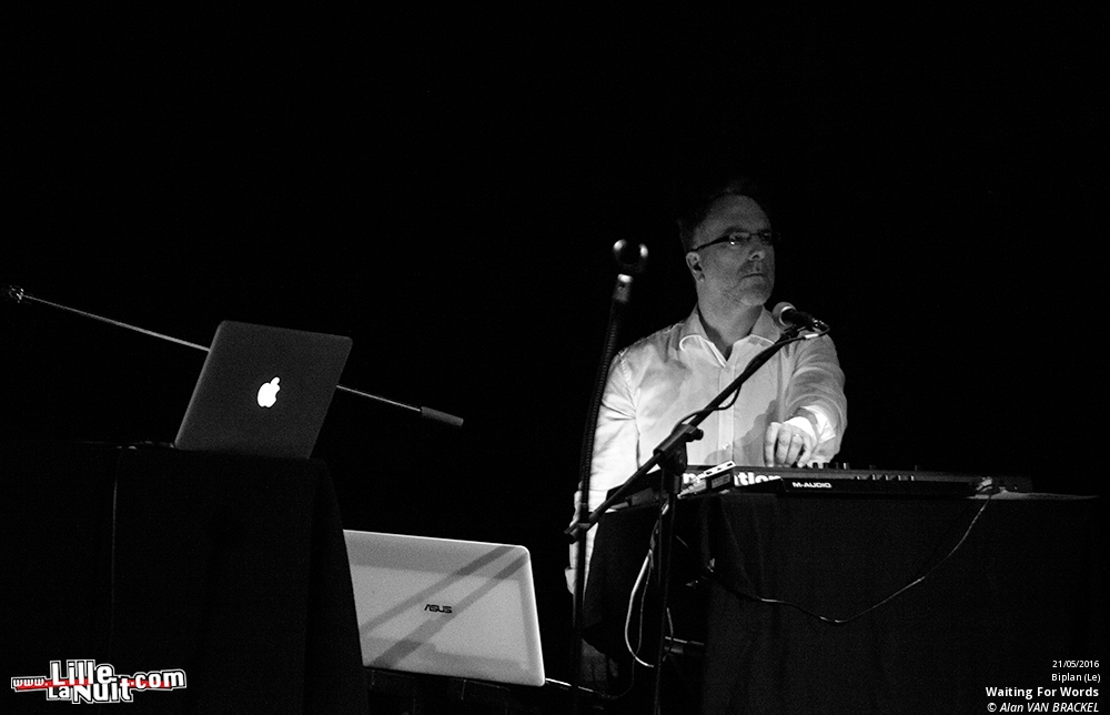 iSynth IV au Biplan : Waiting For Words + Suffocating Minds + Shiny Darkness etc. en live - photo n°6