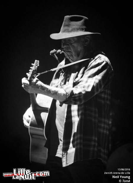 Neil Young + Charles Pasi au Zenith de Lille en live - photo n°20