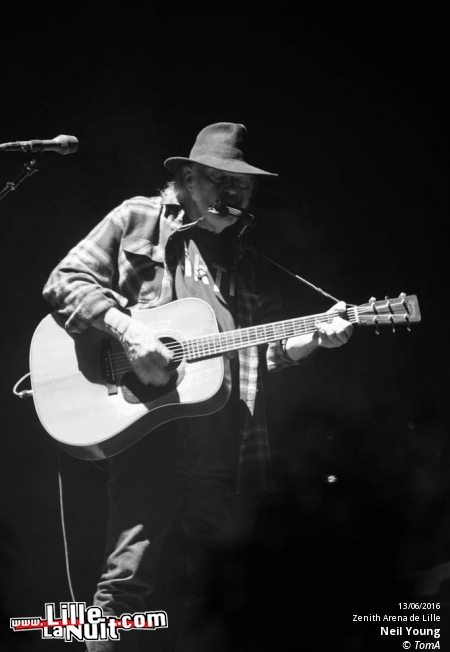 Neil Young + Charles Pasi au Zenith de Lille en live - photo n°14