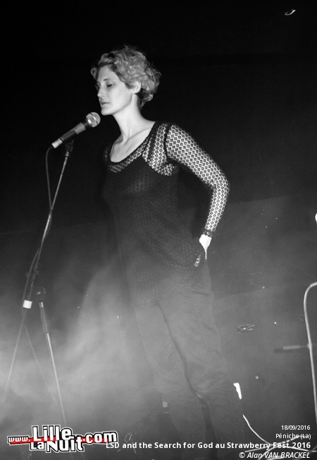 Strawberry Fest 2016 à la Péniche de Lille – jour 2 : LSD and the Search for God + TAU + Levitation Room + V.Love en live - photo n°8