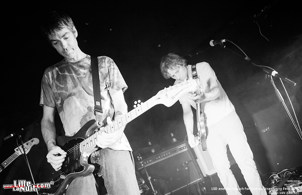 Strawberry Fest 2016 à la Péniche de Lille – jour 2 : LSD and the Search for God + TAU + Levitation Room + V.Love en live - photo n°11