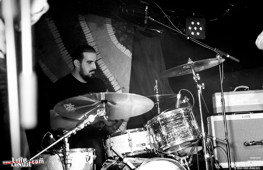 Strawberry Fest 2016 à la Péniche de Lille – jour 2 : LSD and the Search for God + TAU + Levitation Room + V.Love en live - photo n°9