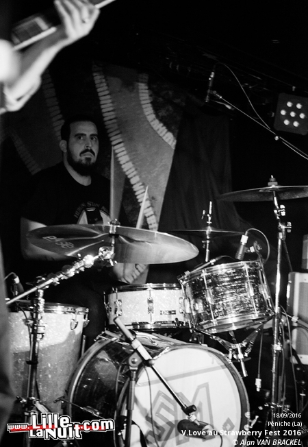 Strawberry Fest 2016 à la Péniche de Lille – jour 2 : LSD and the Search for God + TAU + Levitation Room + V.Love en live - photo n°5