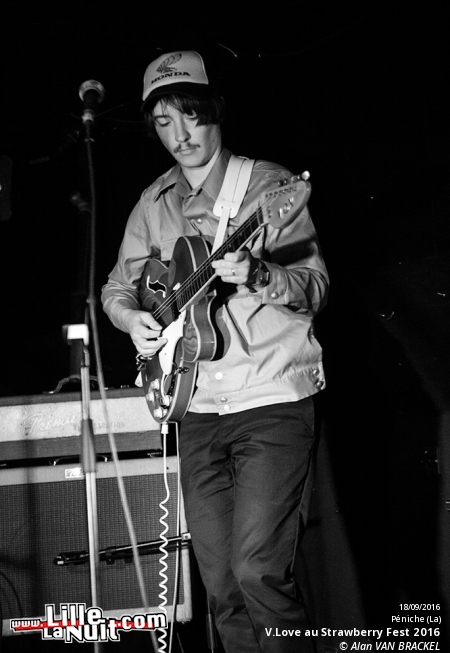 Strawberry Fest 2016 à la Péniche de Lille – jour 2 : LSD and the Search for God + TAU + Levitation Room + V.Love en live - photo n°1