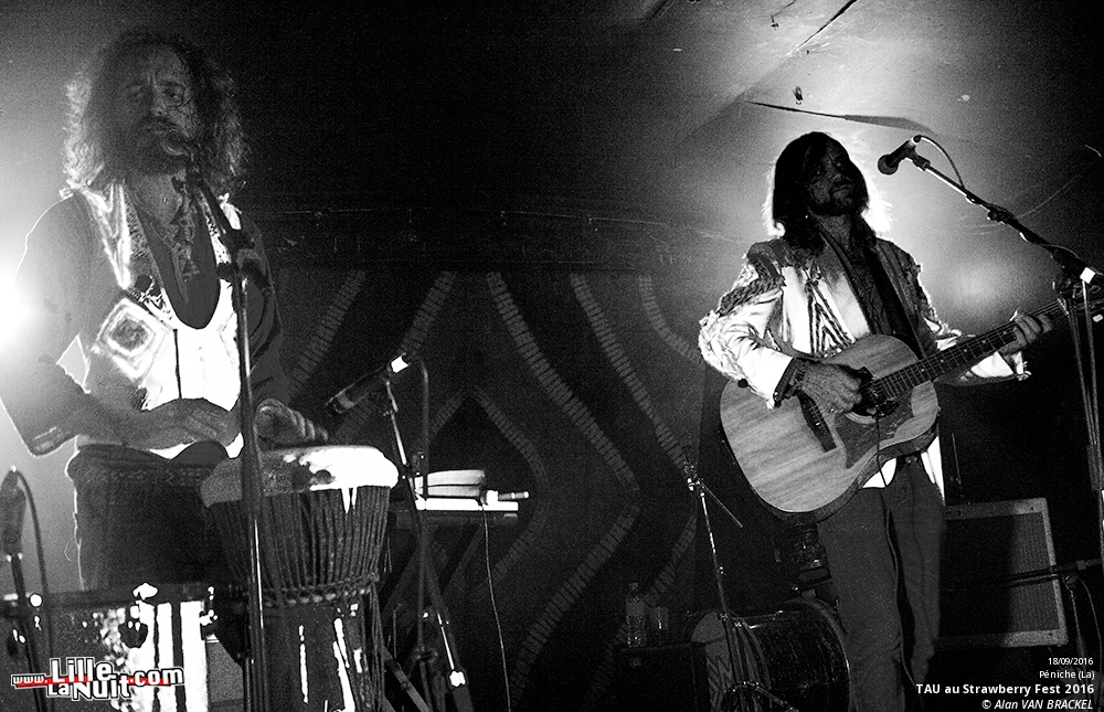 Strawberry Fest 2016 à la Péniche de Lille – jour 2 : LSD and the Search for God + TAU + Levitation Room + V.Love en live - photo n°9