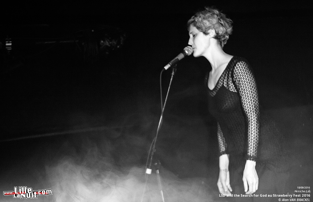 Strawberry Fest 2016 à la Péniche de Lille – jour 2 : LSD and the Search for God + TAU + Levitation Room + V.Love en live - photo n°15