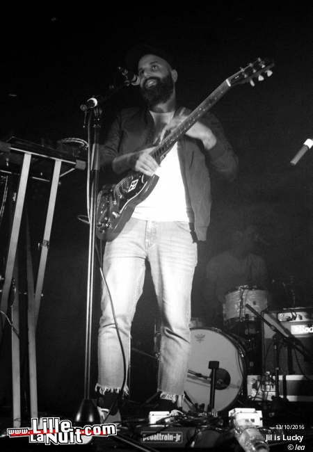 Jil Is Lucky + Laurent Lamarca à la Péniche Lille en live - photo n°2