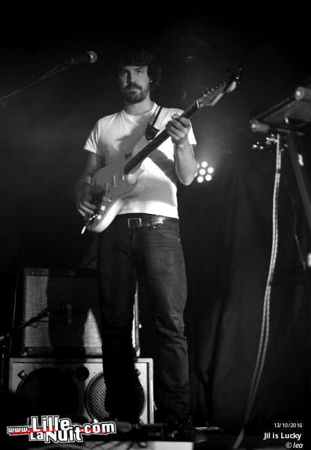 Jil Is Lucky + Laurent Lamarca à la Péniche Lille en live - photo n°4