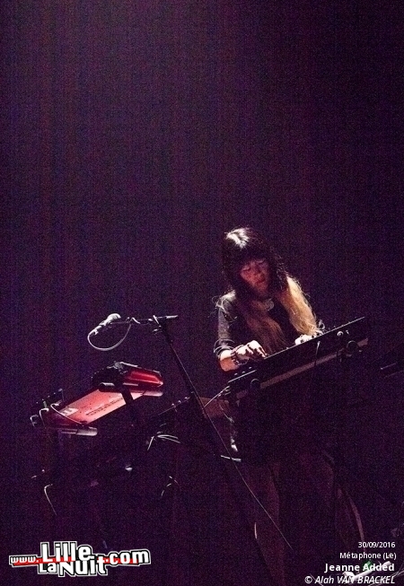 Jeanne Added + Ysé Sauvage au Métaphone de Oignies en live - photo n°1