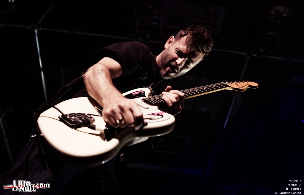 Wall of Death + It It Anita à l’Aéronef en live - photo n°1