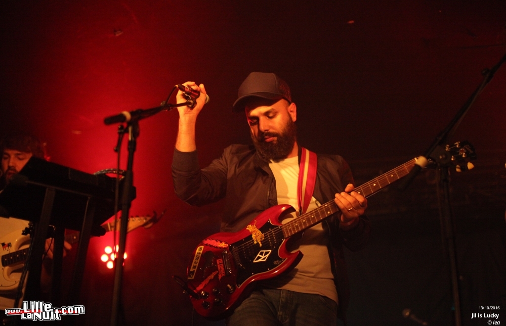 Jil Is Lucky + Laurent Lamarca à la Péniche Lille en live - photo n°5