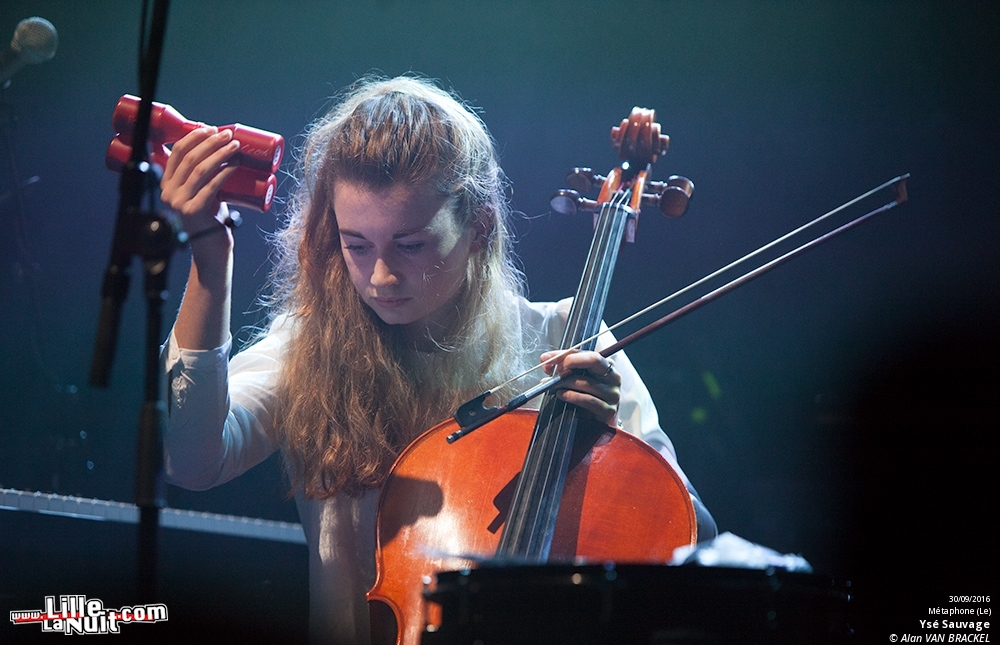 Jeanne Added + Ysé Sauvage au Métaphone de Oignies en live - photo n°8