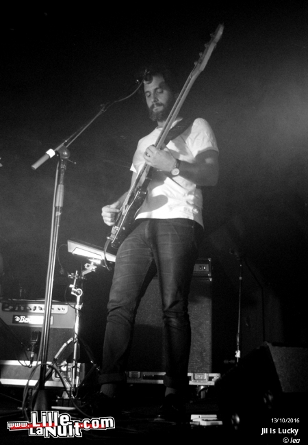 Jil Is Lucky + Laurent Lamarca à la Péniche Lille en live - photo n°3