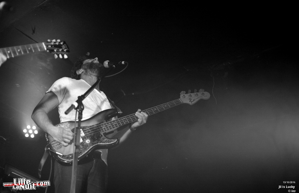 Jil Is Lucky + Laurent Lamarca à la Péniche Lille en live - photo n°10