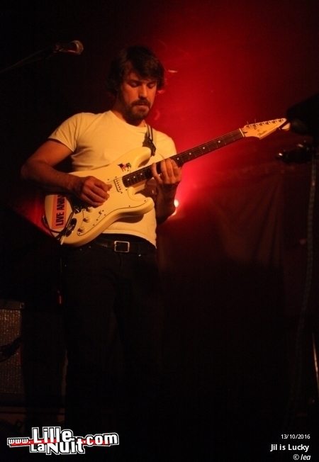 Jil Is Lucky + Laurent Lamarca à la Péniche Lille en live - photo n°7