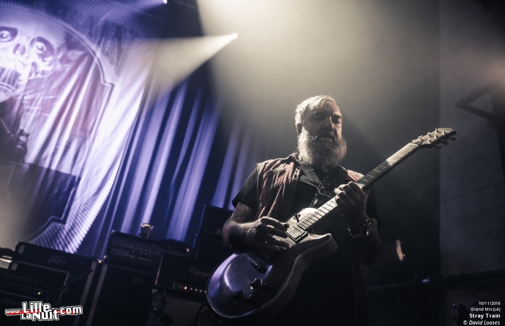 Kadavar + Stray Train au Grand Mix en live - photo n°4