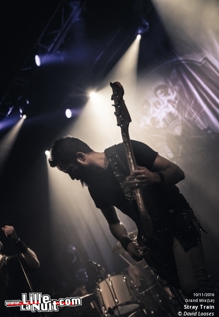 Kadavar + Stray Train au Grand Mix en live - photo n°3