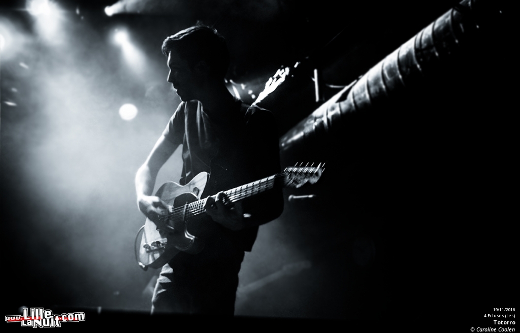 Totorro + Robert le Magnifique aux 4Ecluses en live - photo n°1