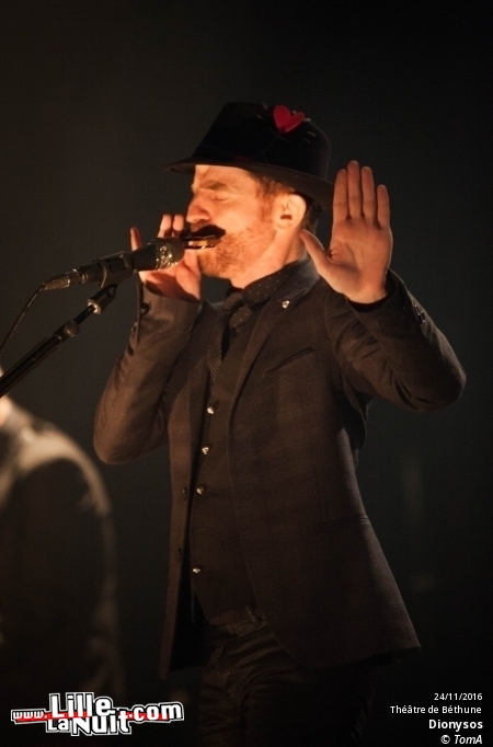 Dionysos + Clou au Théâtre Municipal de Béthune en live - photo n°31