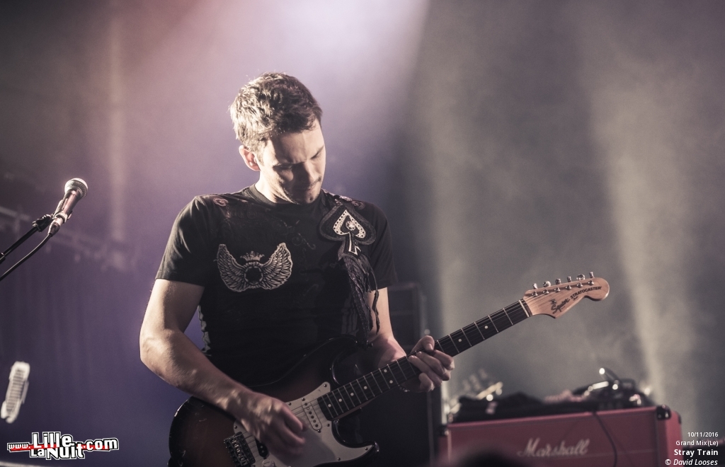 Kadavar + Stray Train au Grand Mix en live - photo n°7