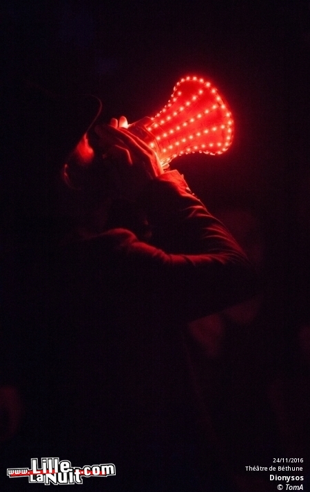 Dionysos + Clou au Théâtre Municipal de Béthune en live - photo n°4