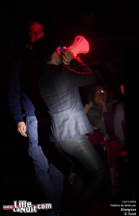 Dionysos + Clou au Théâtre Municipal de Béthune en live - photo n°3