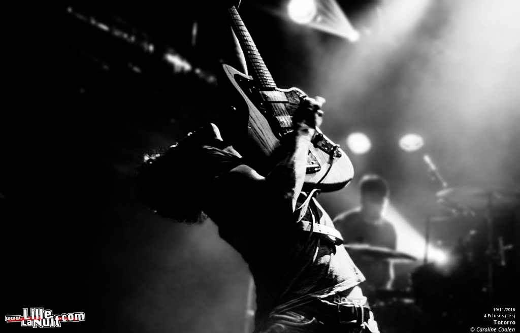 Totorro + Robert le Magnifique aux 4Ecluses en live - photo n°3