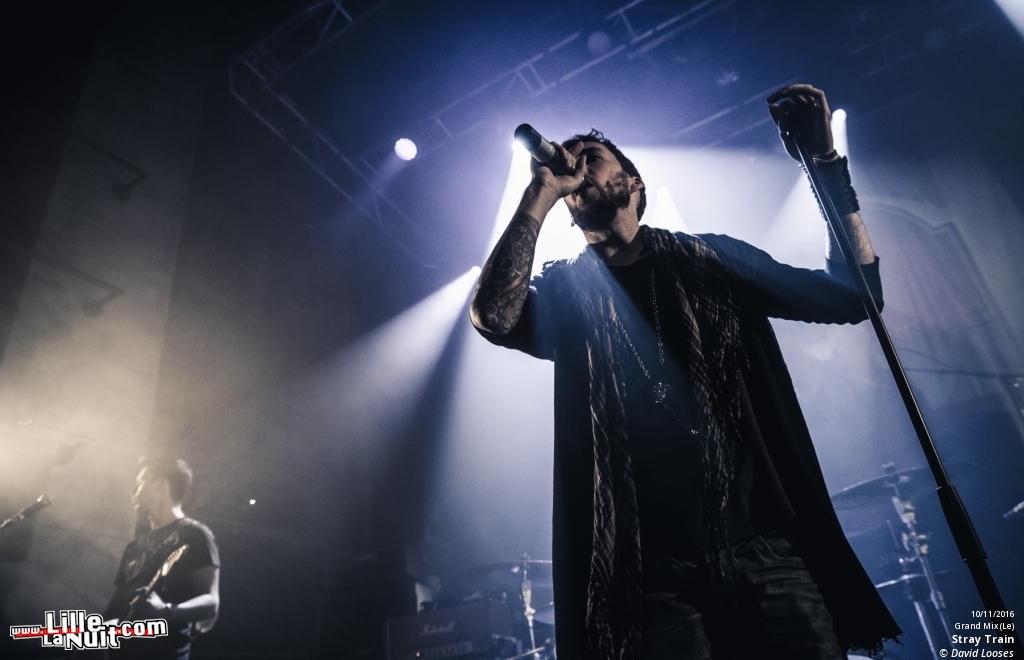 Kadavar + Stray Train au Grand Mix en live - photo n°10